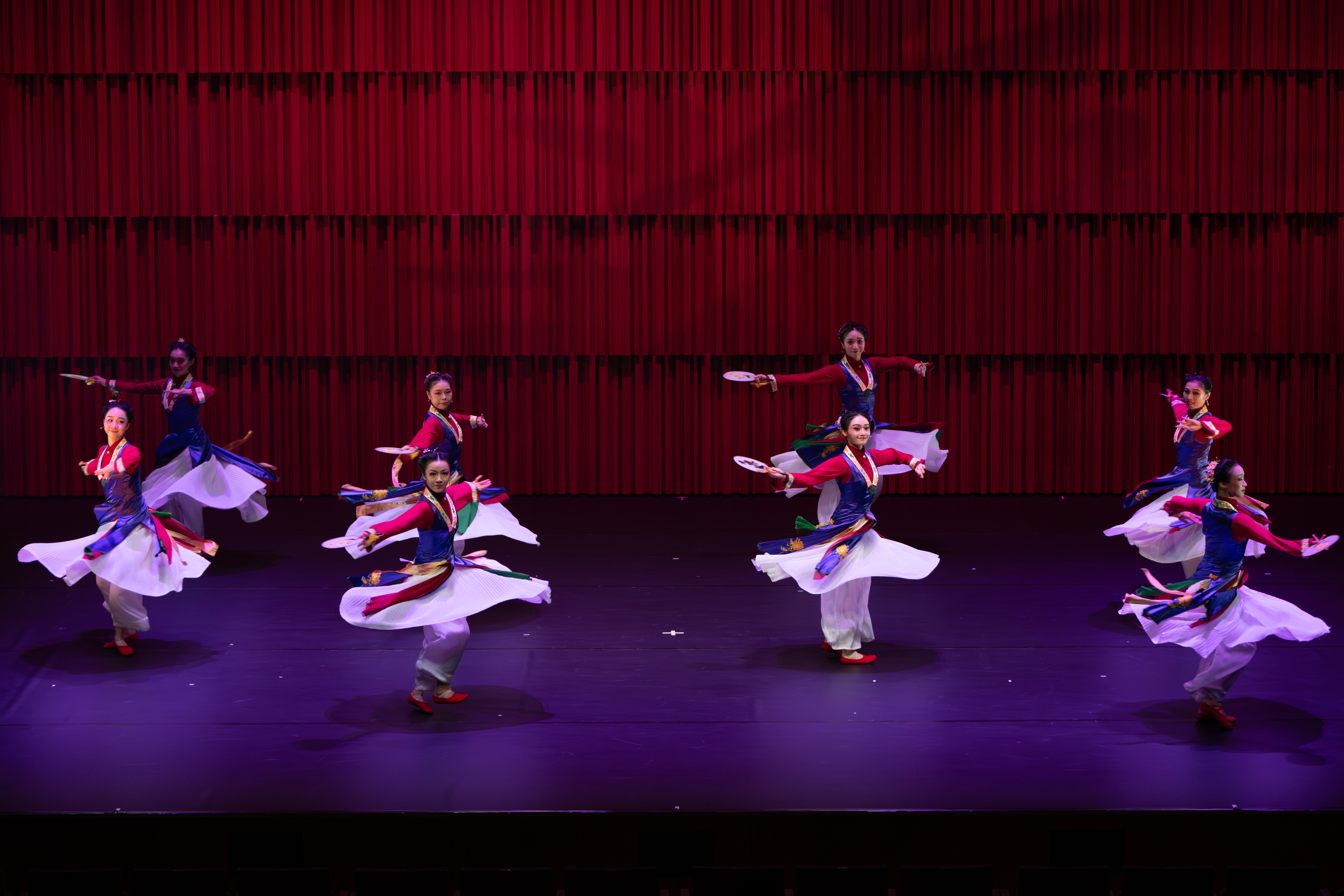 Elegance of Ancient Chinese Dances by Hong Kong Dance Company