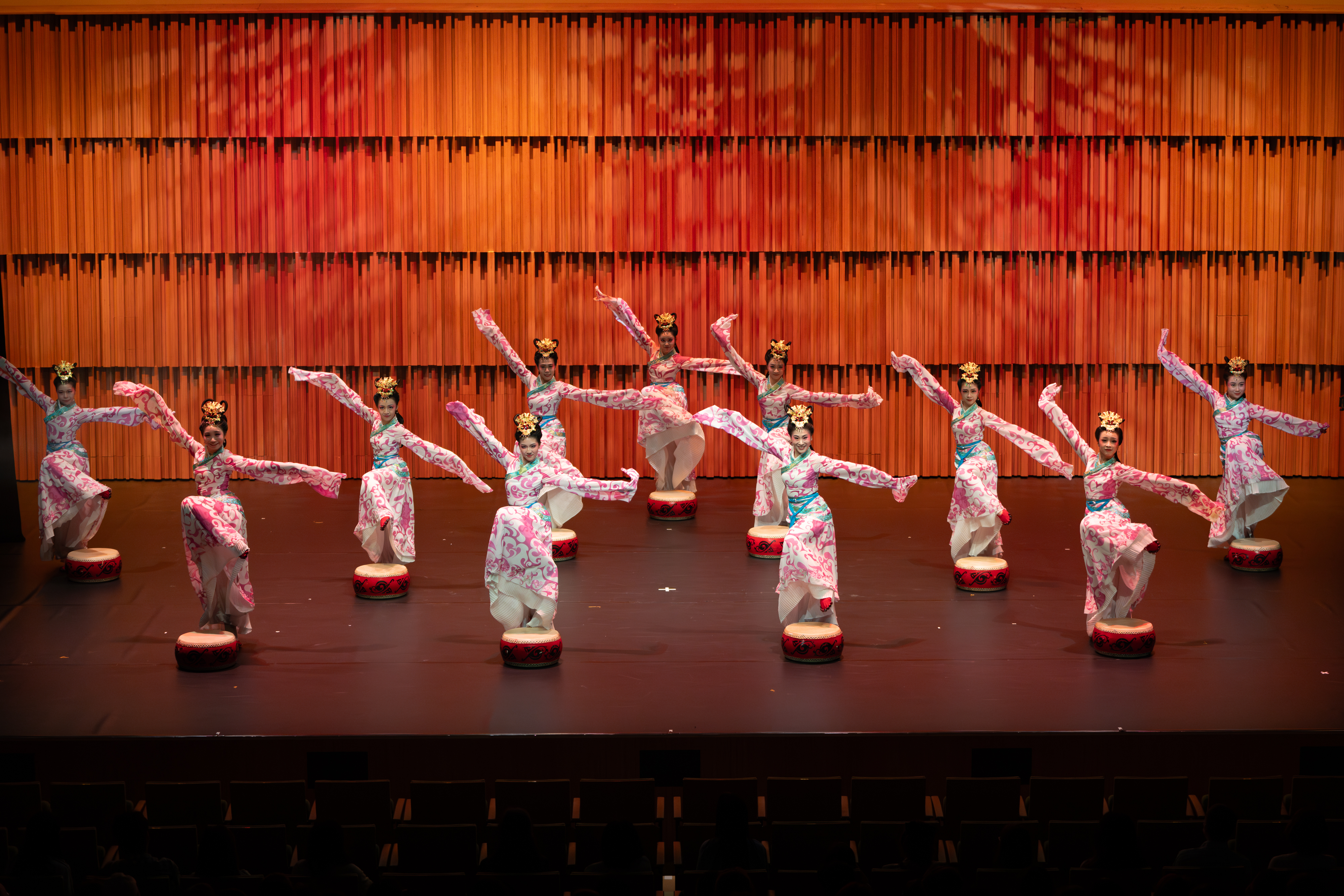 Elegance of Ancient Chinese Dances by Hong Kong Dance Company