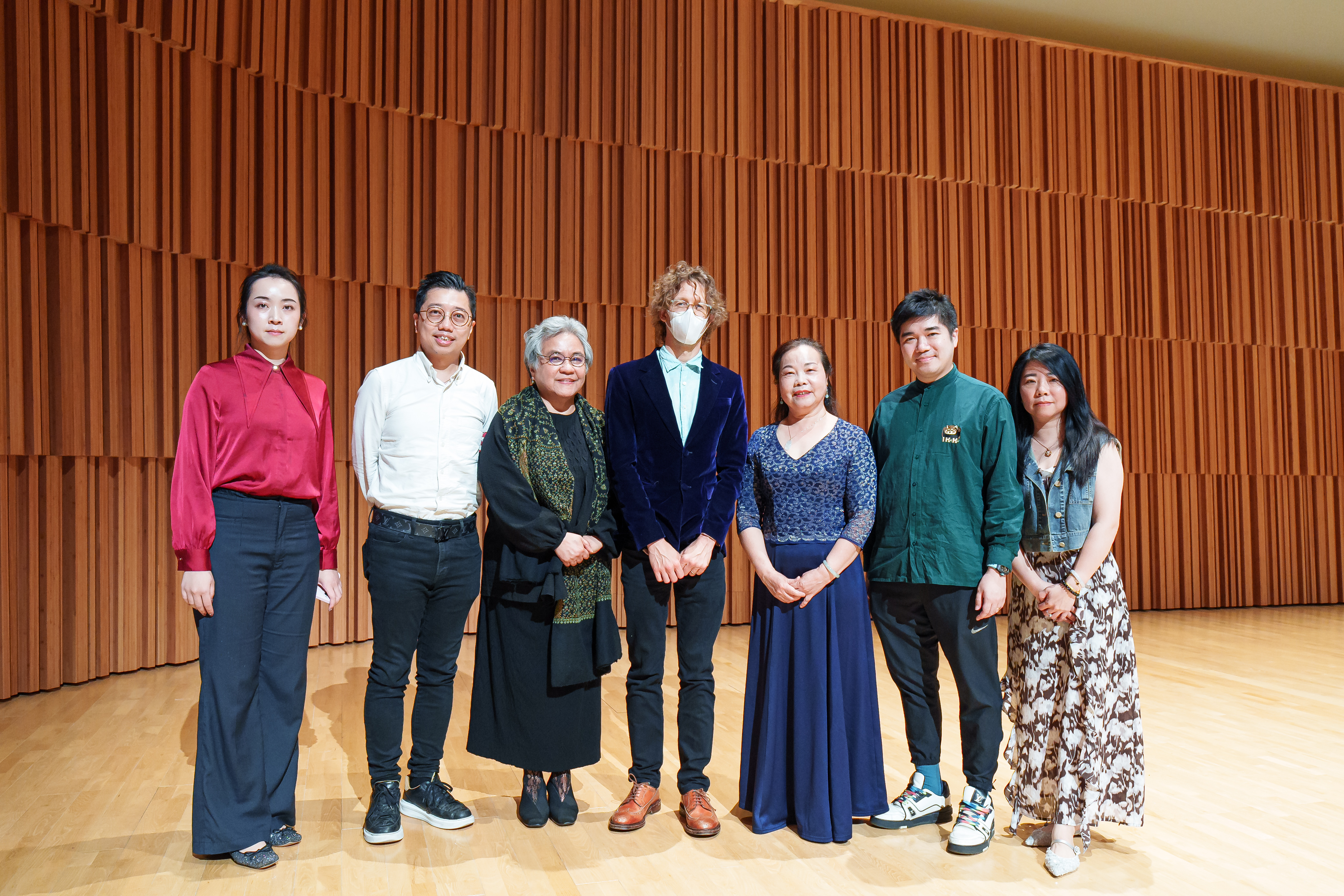 Yi Xiang Chaozhou Music Ensemble: String Poems