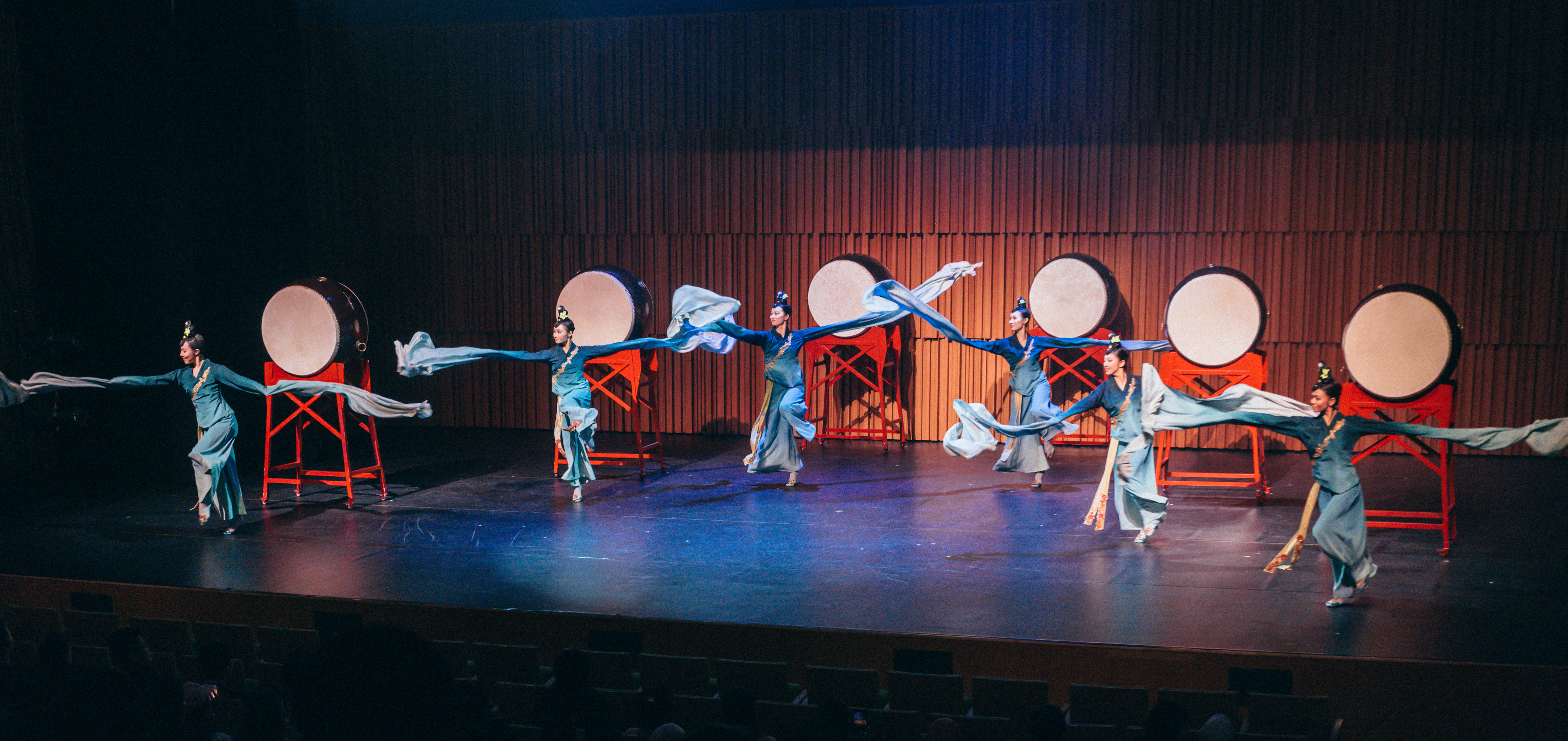 hkdance