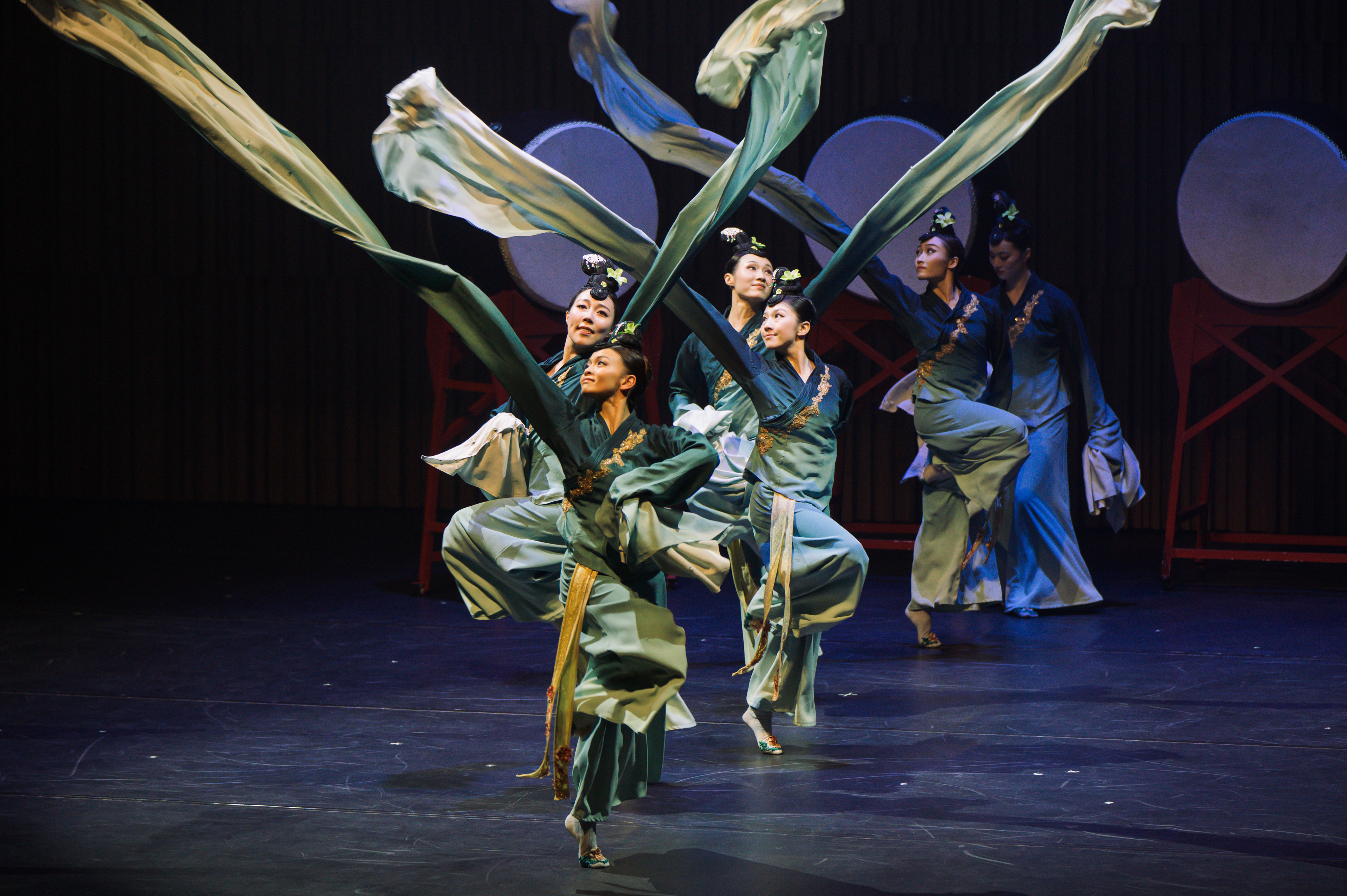 hkdance