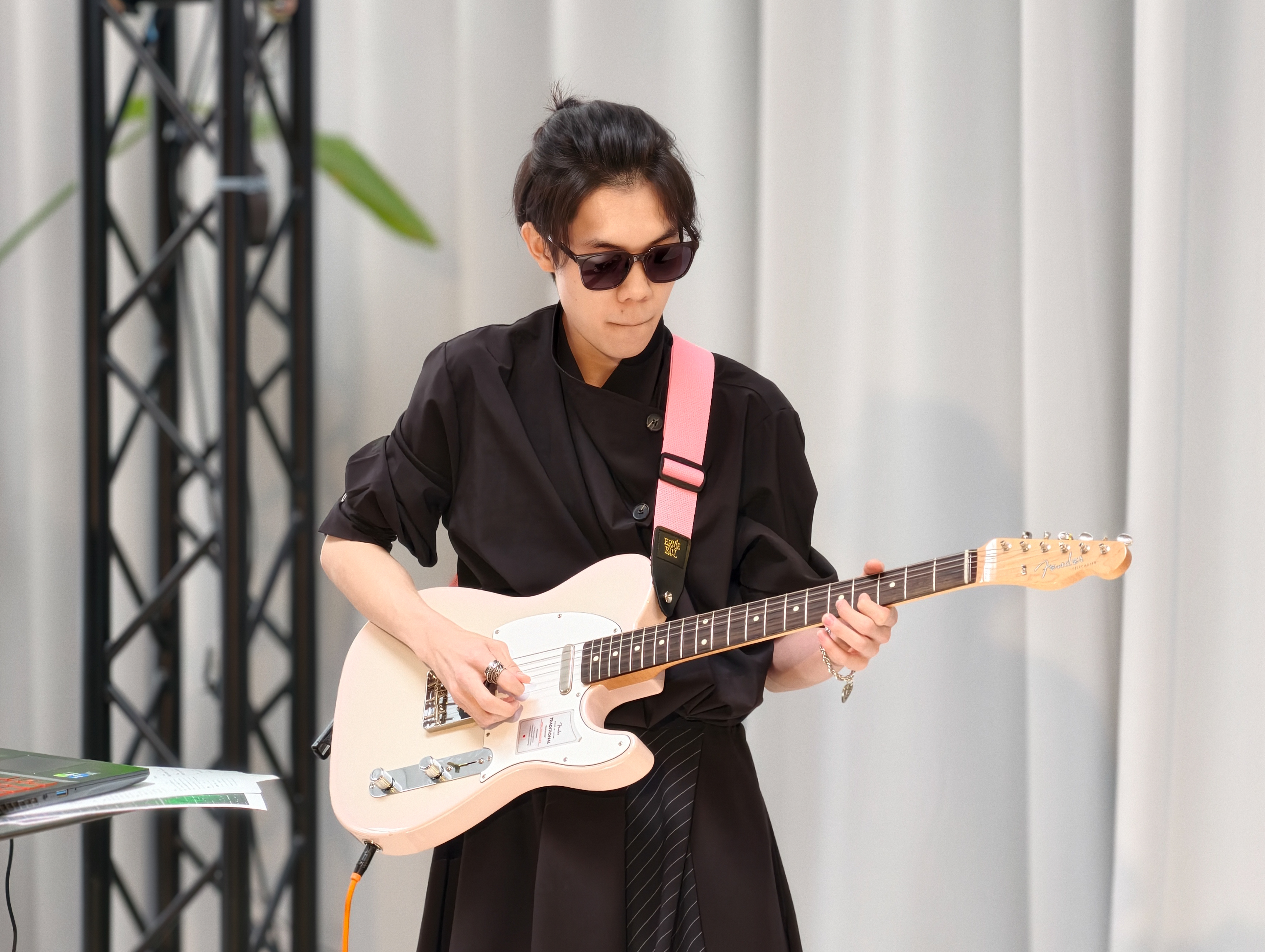 lunchtime_performance