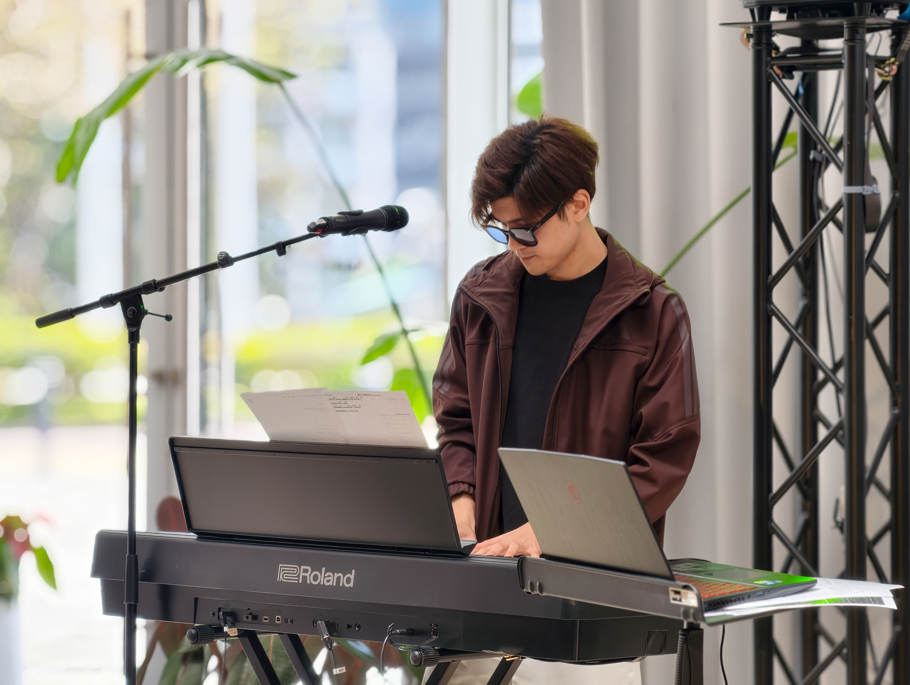 lunchtime_performance