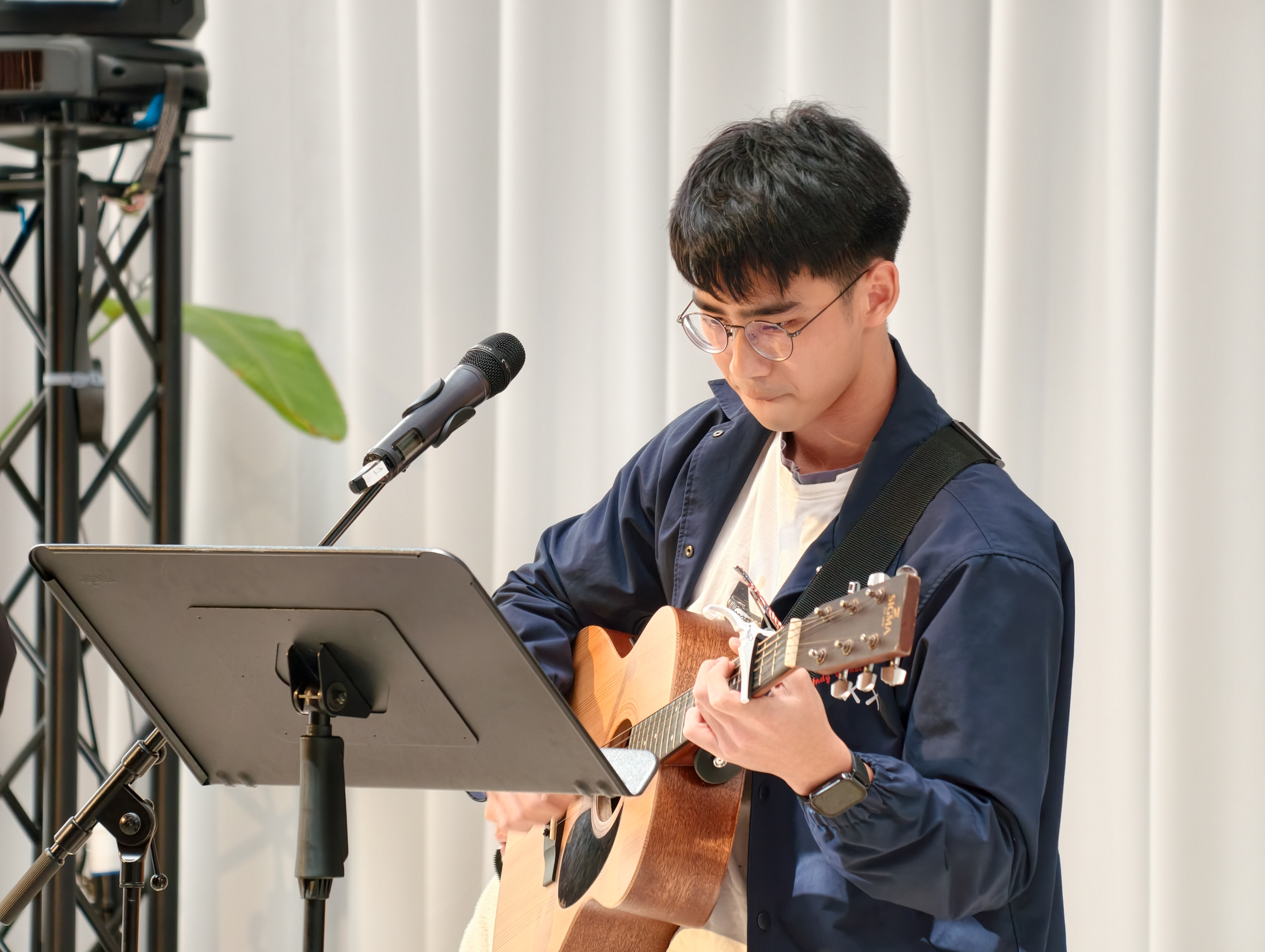 lunchtime_performance