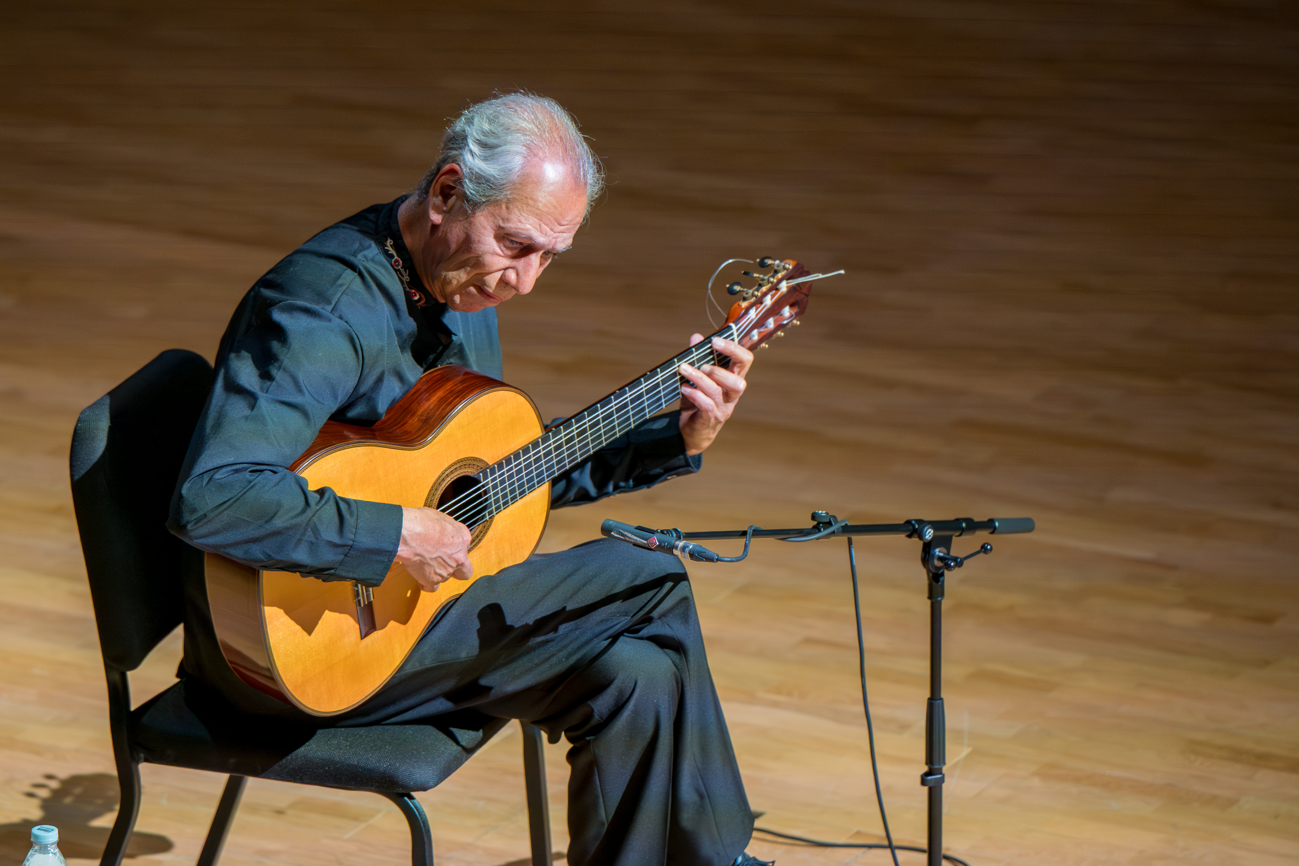 033.antonio_lopez_guitar-kcz_1355_lr.jpg