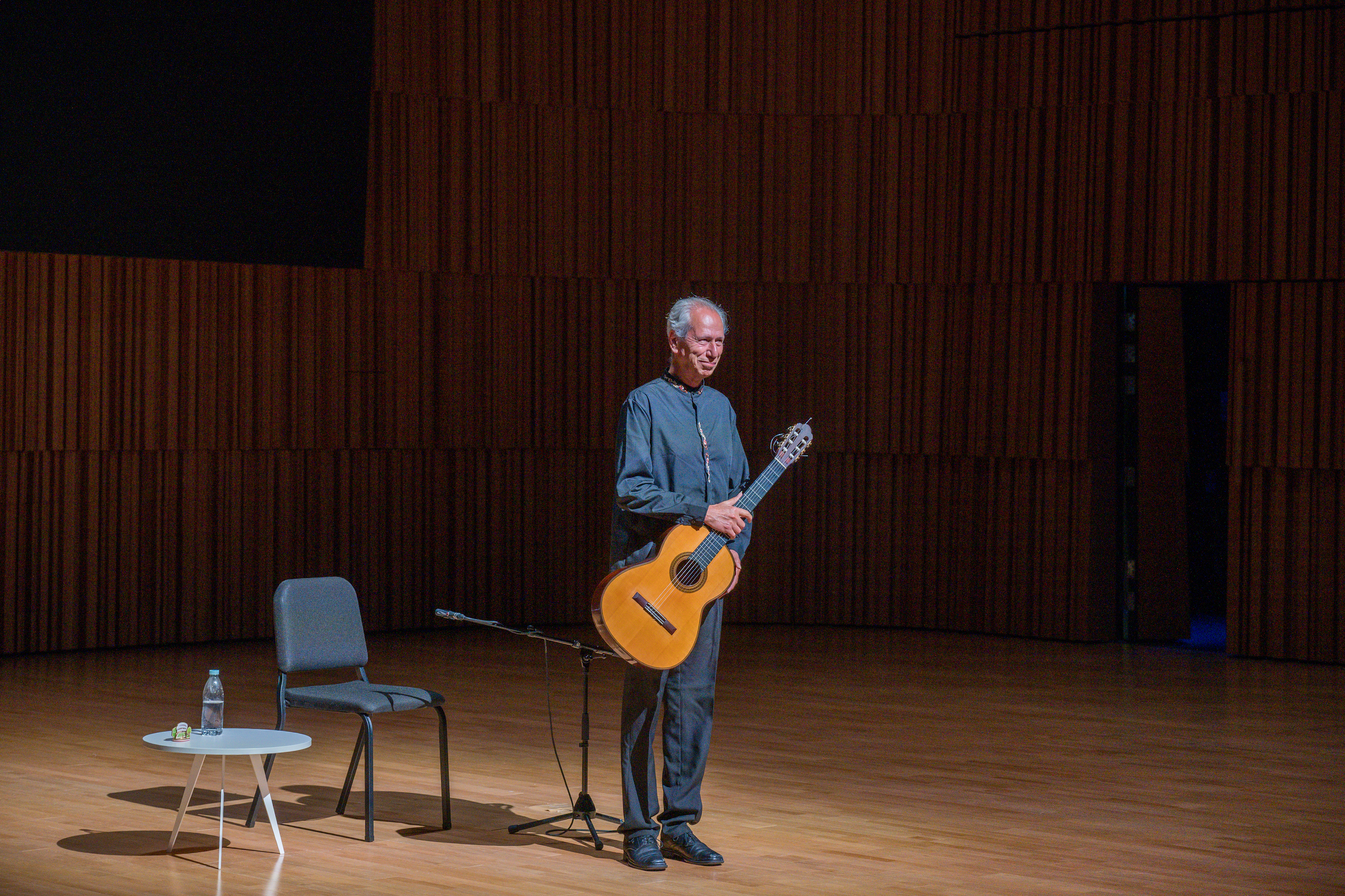 120.antonio_lopez_guitar-kcz_1560_lr.jpg